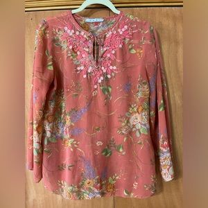 Cabi silk floral embroidered top - small